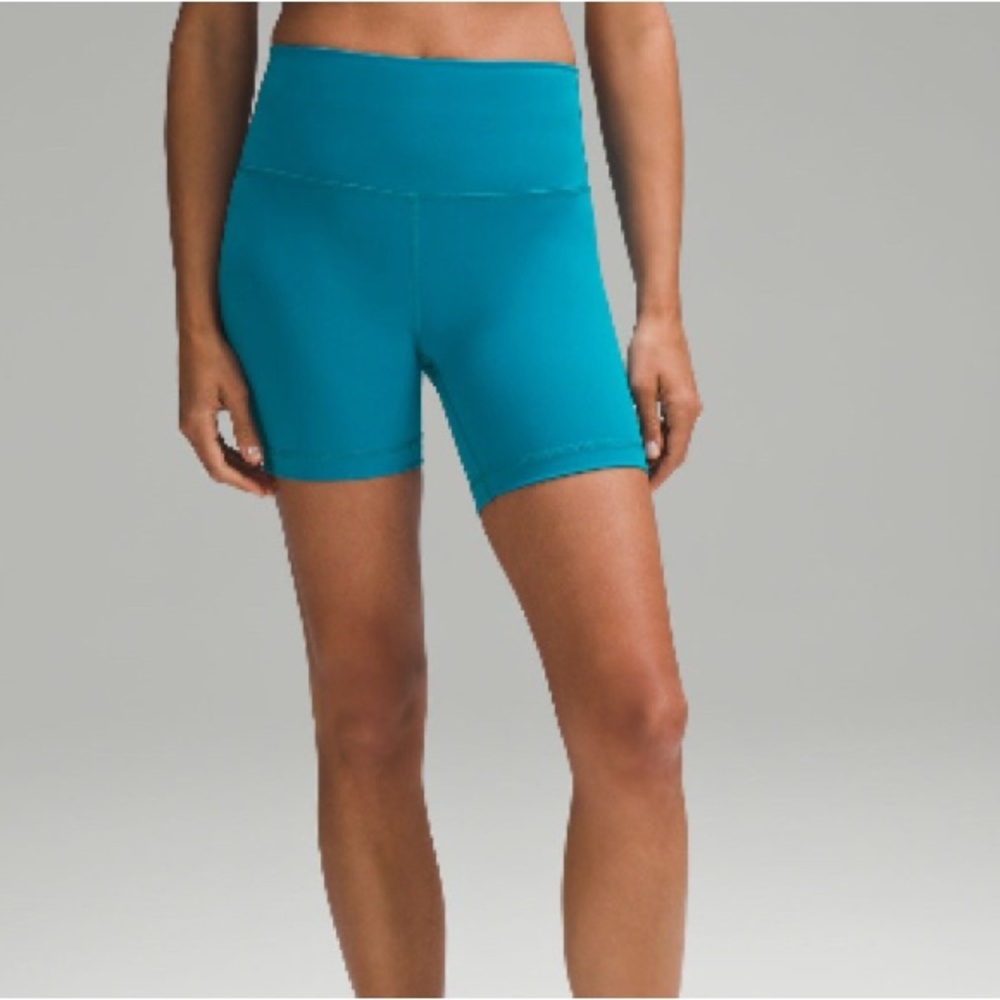 like new lululemon biker shorts